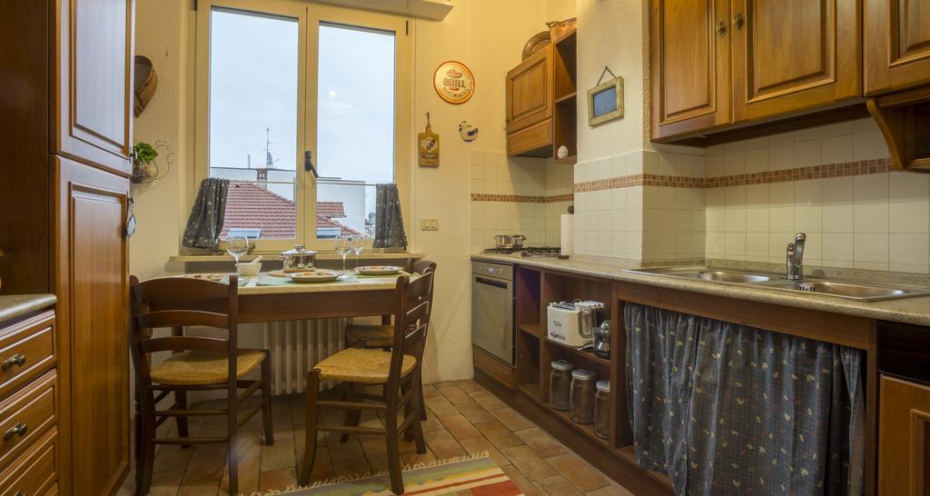 Ferienwohnung Joivy Warm Family Flat For 6 With Terrace In Mailand Exterior foto