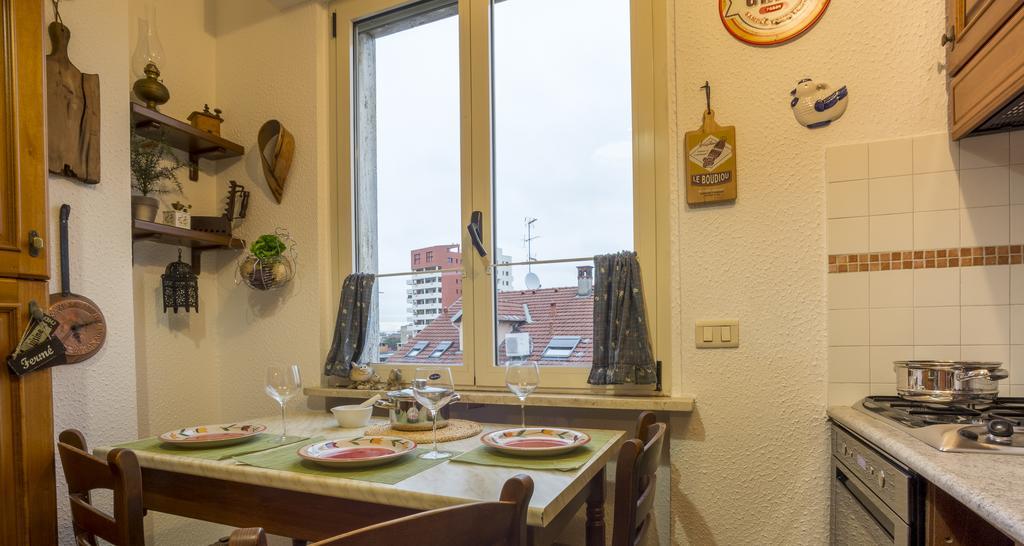 Ferienwohnung Joivy Warm Family Flat For 6 With Terrace In Mailand Exterior foto